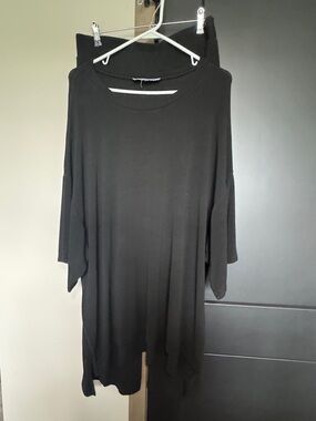 Black Wide-Leg Knit Pants with matching Tunic Top for Women